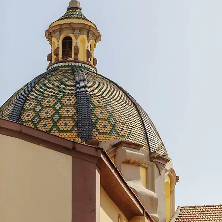 White Stylish 2 Lejlighed