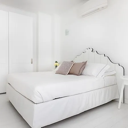 White Stylish 2 Vico Equense