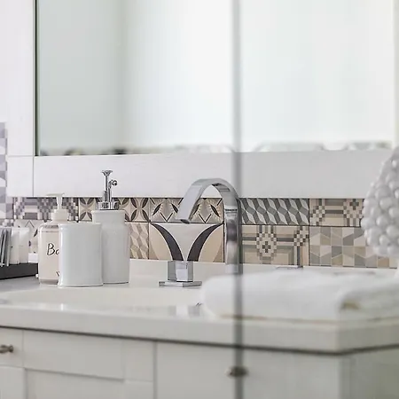 Apartment White Stylish 2